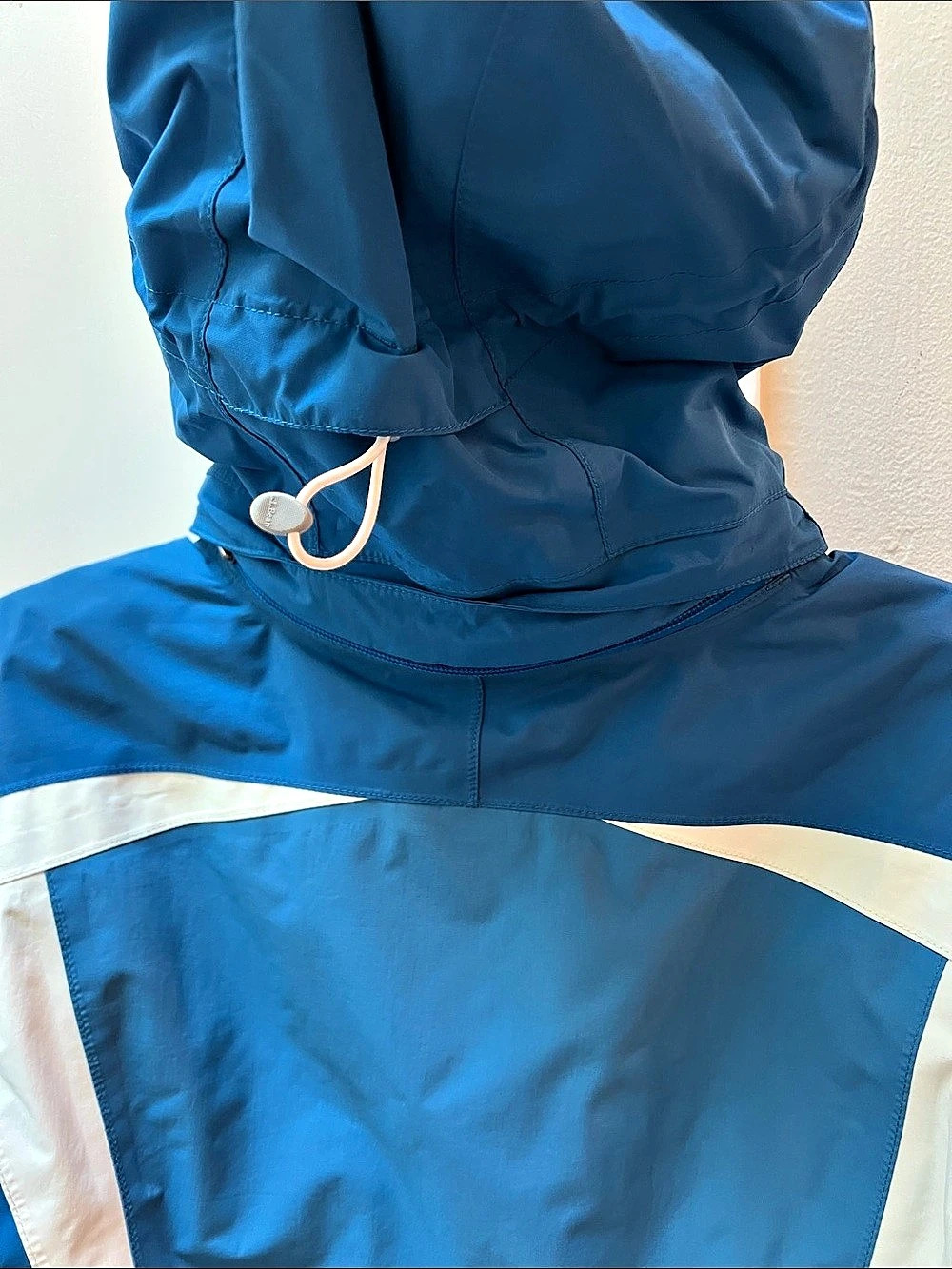 L.L.Bean Color Block Performance Jacket Medium - Picture 6 of 7